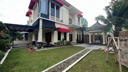 Rumah Halaman Luas 2 Lantai Kawasan Strategis Di Ciganjur