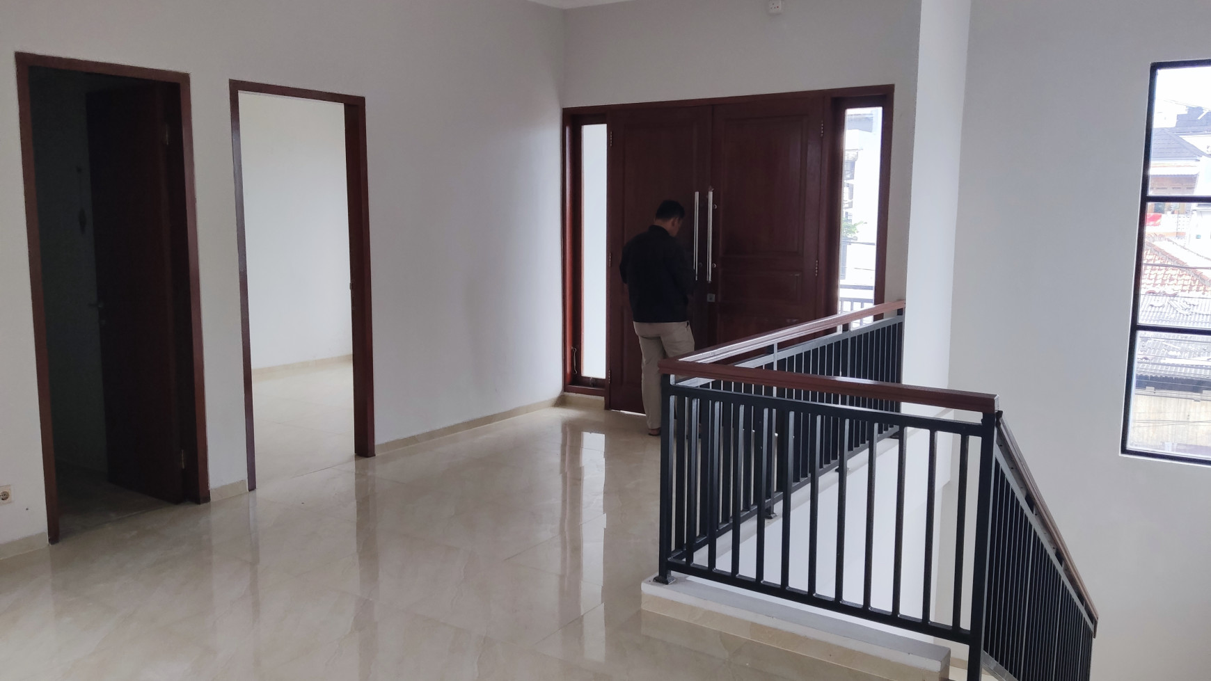 JUAL RUMAH MEWAH LOKASI PONDOK PINANG