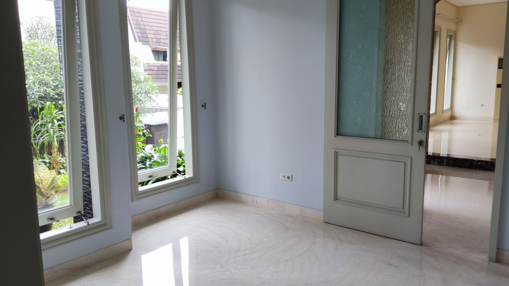 JUAL RUMAH MEWAH MODERN PONDOK INDAH