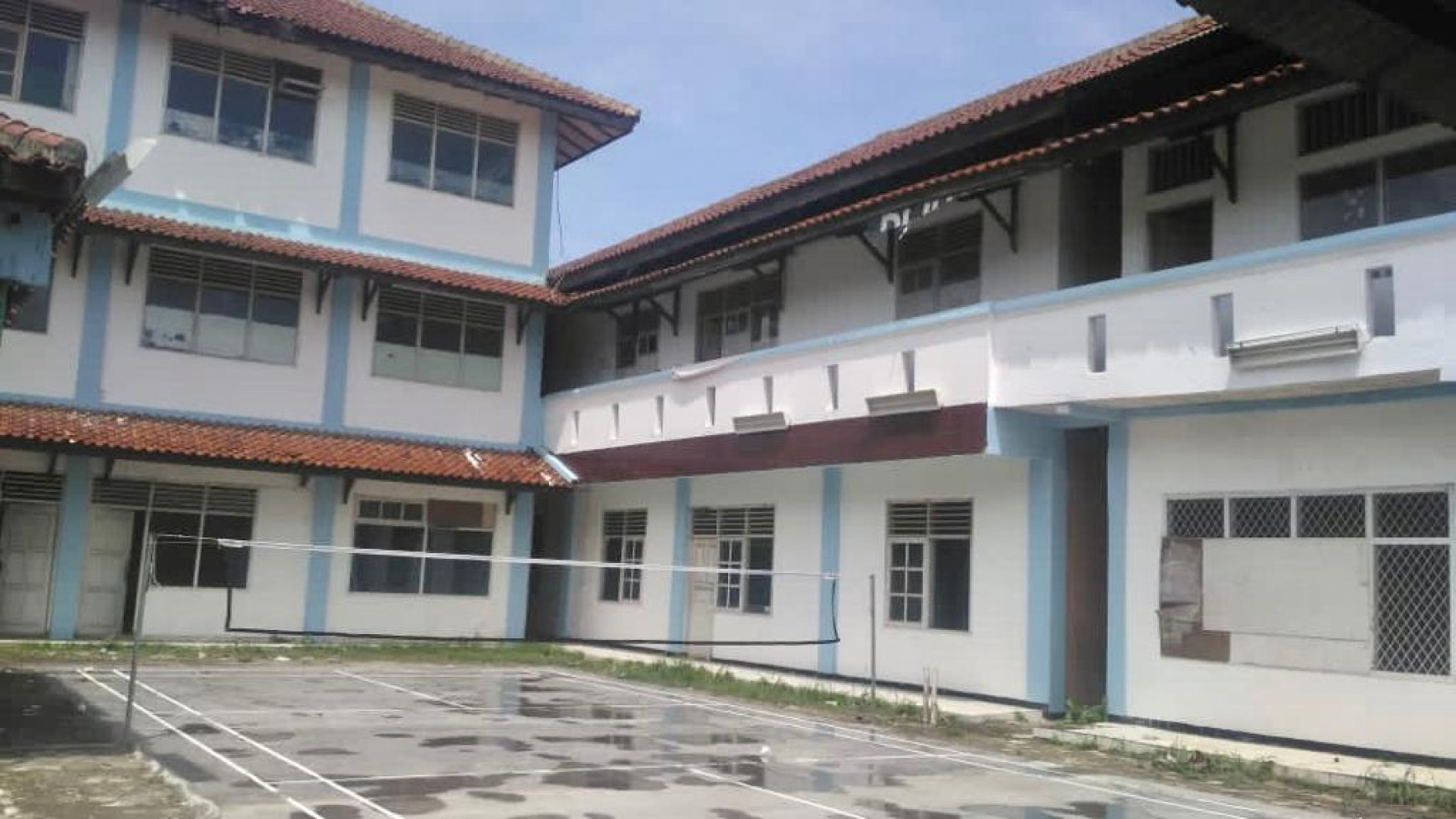 Ruang Usaha ex Sekolah dan Lokasi Strategis @Kranggan, Jati Sampurna