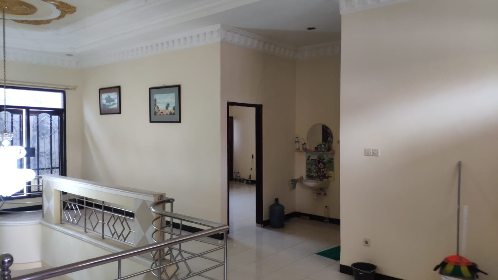 Dijual Rumah 2 Lantai Taman Darmo Permai Selatan Surabaya Barat 