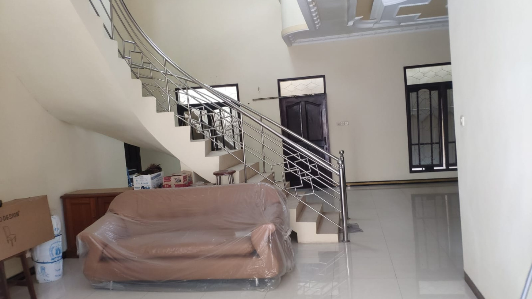 Dijual Rumah 2 Lantai Taman Darmo Permai Selatan Surabaya Barat 