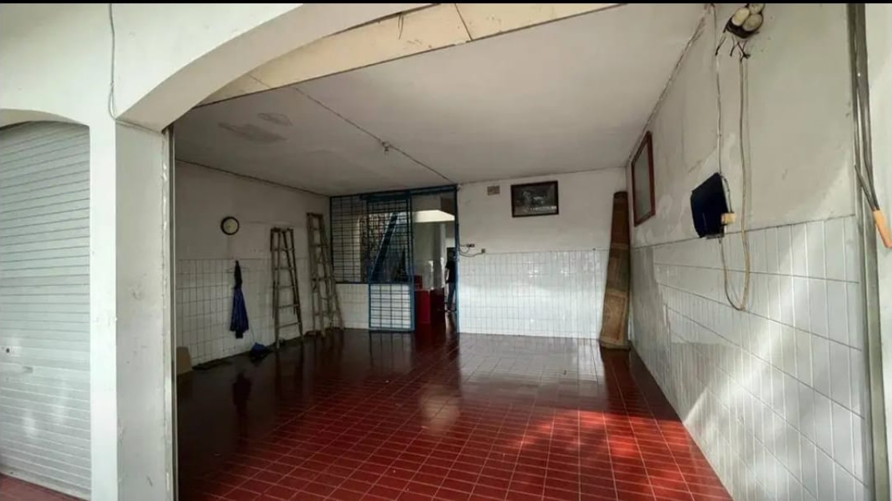 Rumah Lokasi Strategis Pinggir Jalan dan Cocok Untuk Ruang Usaha @Lebak Bulus