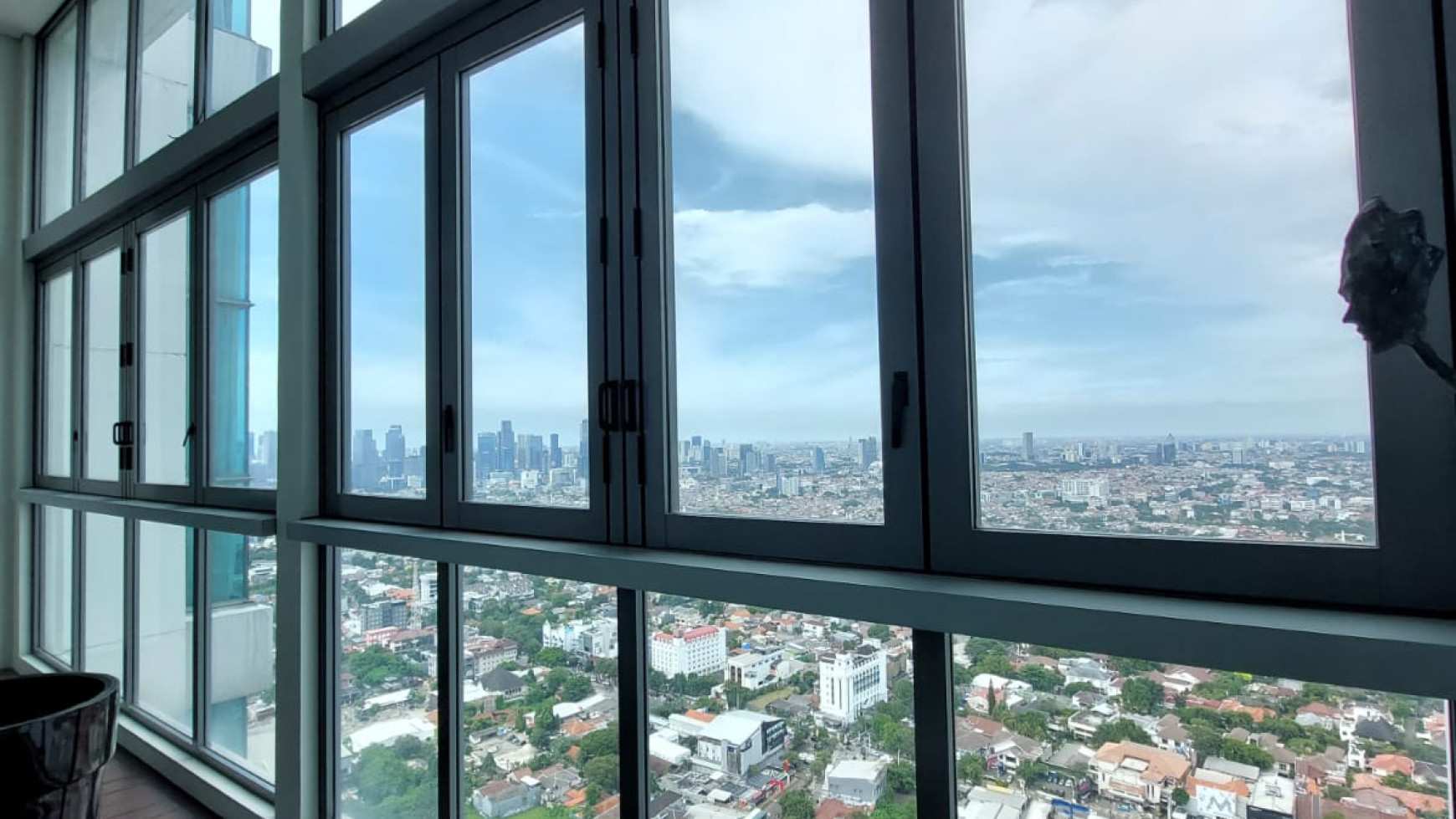 Dijual Penthouse The Bloomington Kemang Village 