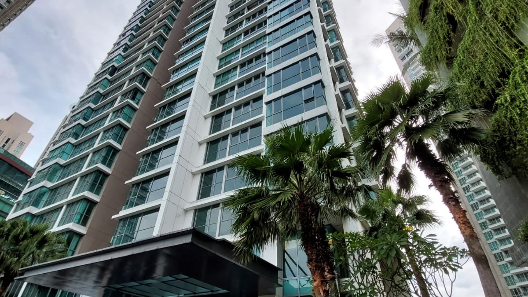 Dijual Penthouse The Bloomington Kemang Village 