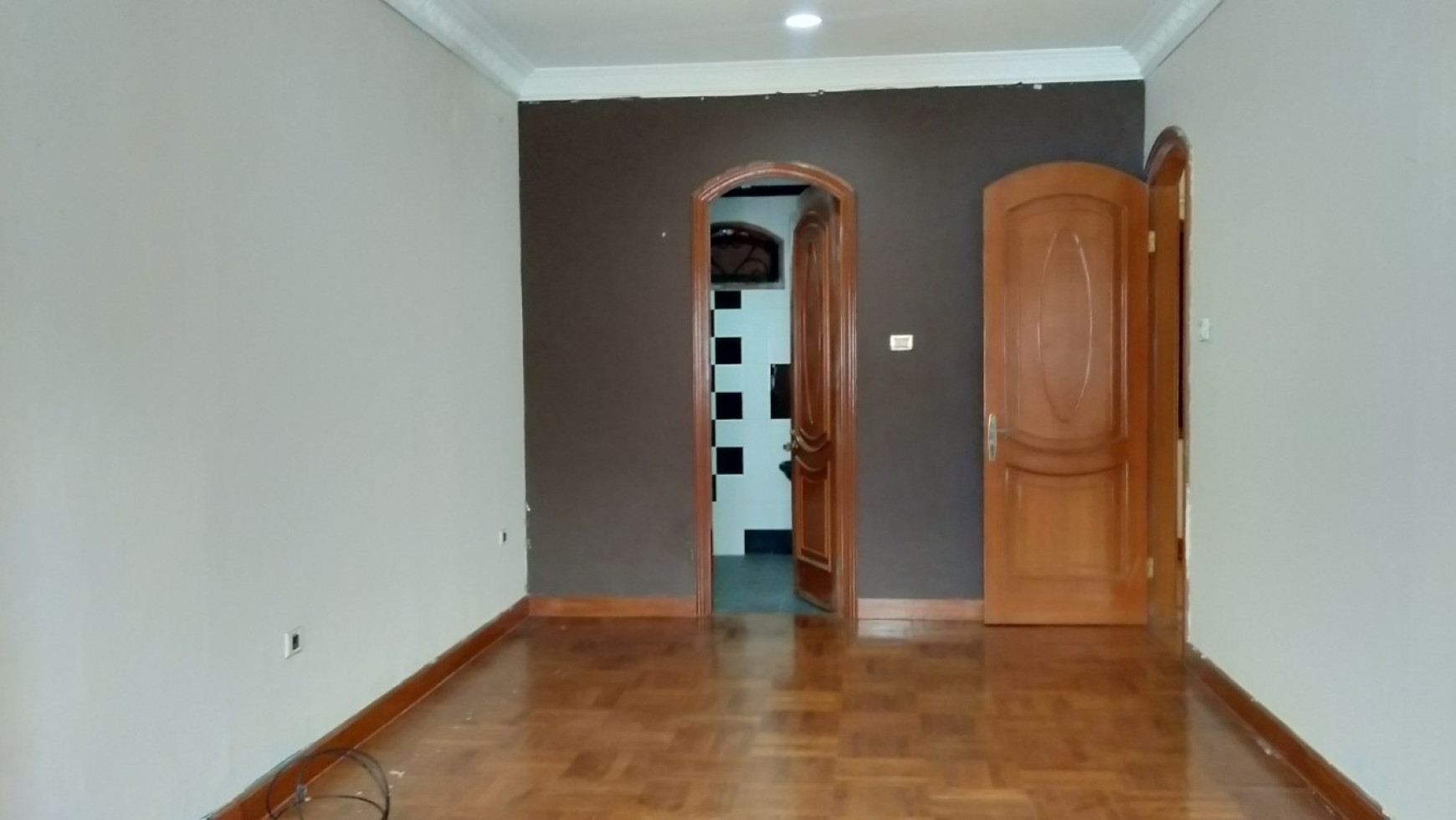 Dijual Rumah di Puri Indah 