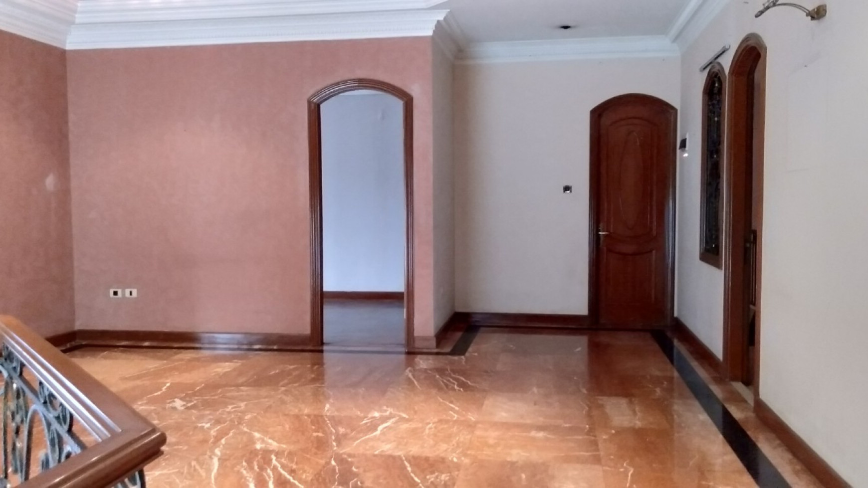 Dijual Rumah di Puri Indah 