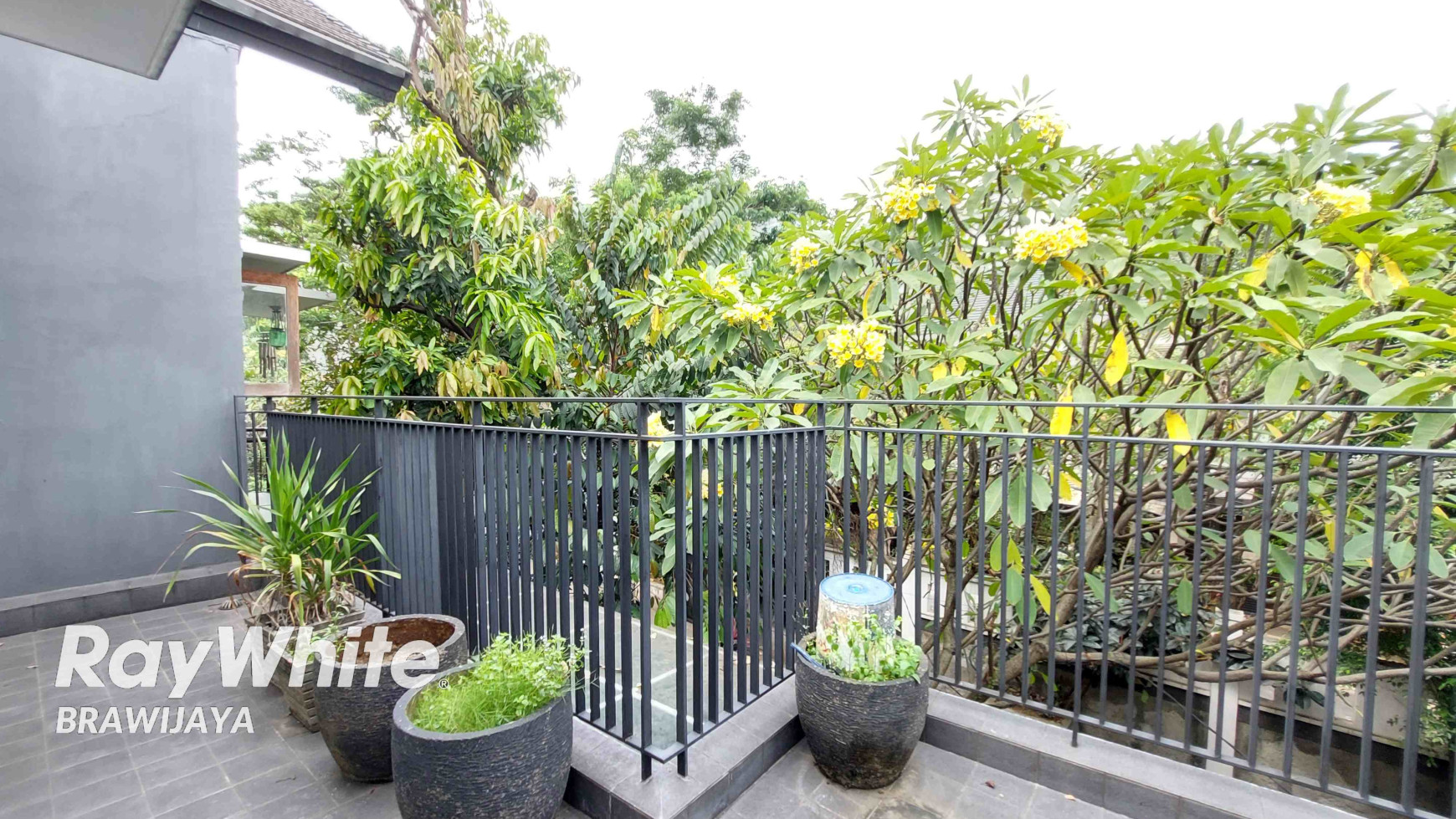 TOWNHOUSE DI CIPETE UTARA, KEBAYORAN BARU, DALAM CLUSTER, SIAP HUNI