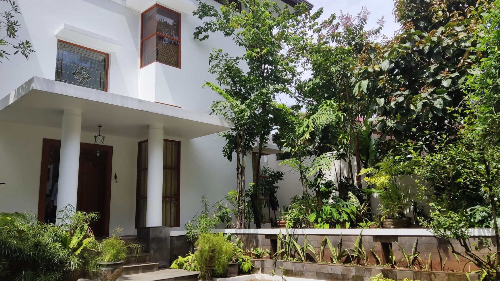 SEWA RUMAH MEWAH NYAMAN VIEW BUKIT GOLF PONDOK INDAH 