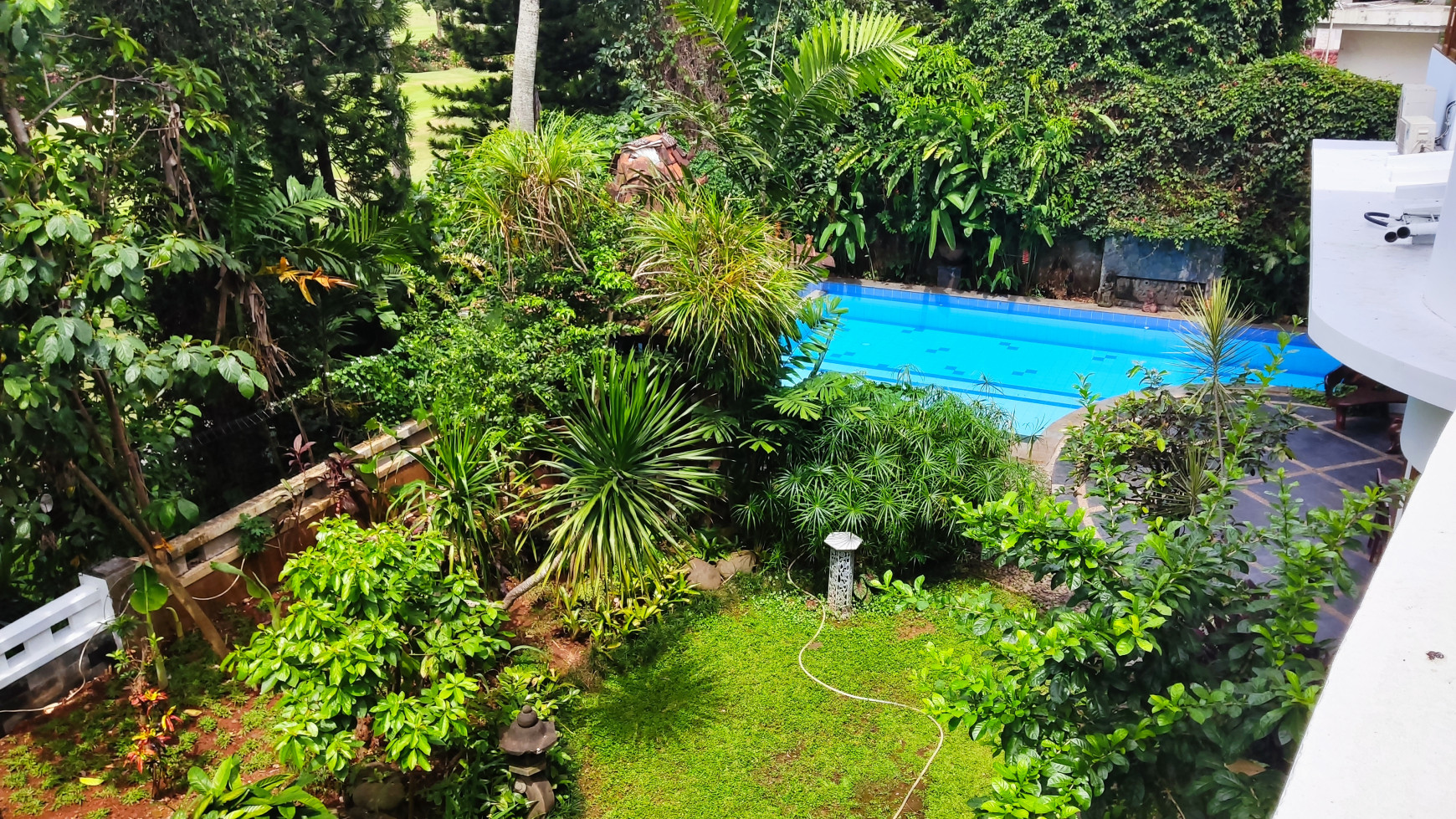 SEWA RUMAH MEWAH NYAMAN VIEW BUKIT GOLF PONDOK INDAH 