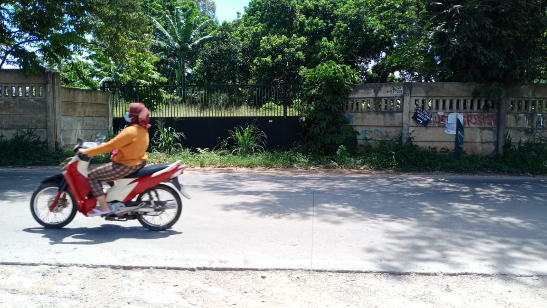 HOT SALE Kavling emas bila disentuh pebisnis . Lokasi Dekat  Pintu Tol Serbaraja BSD City