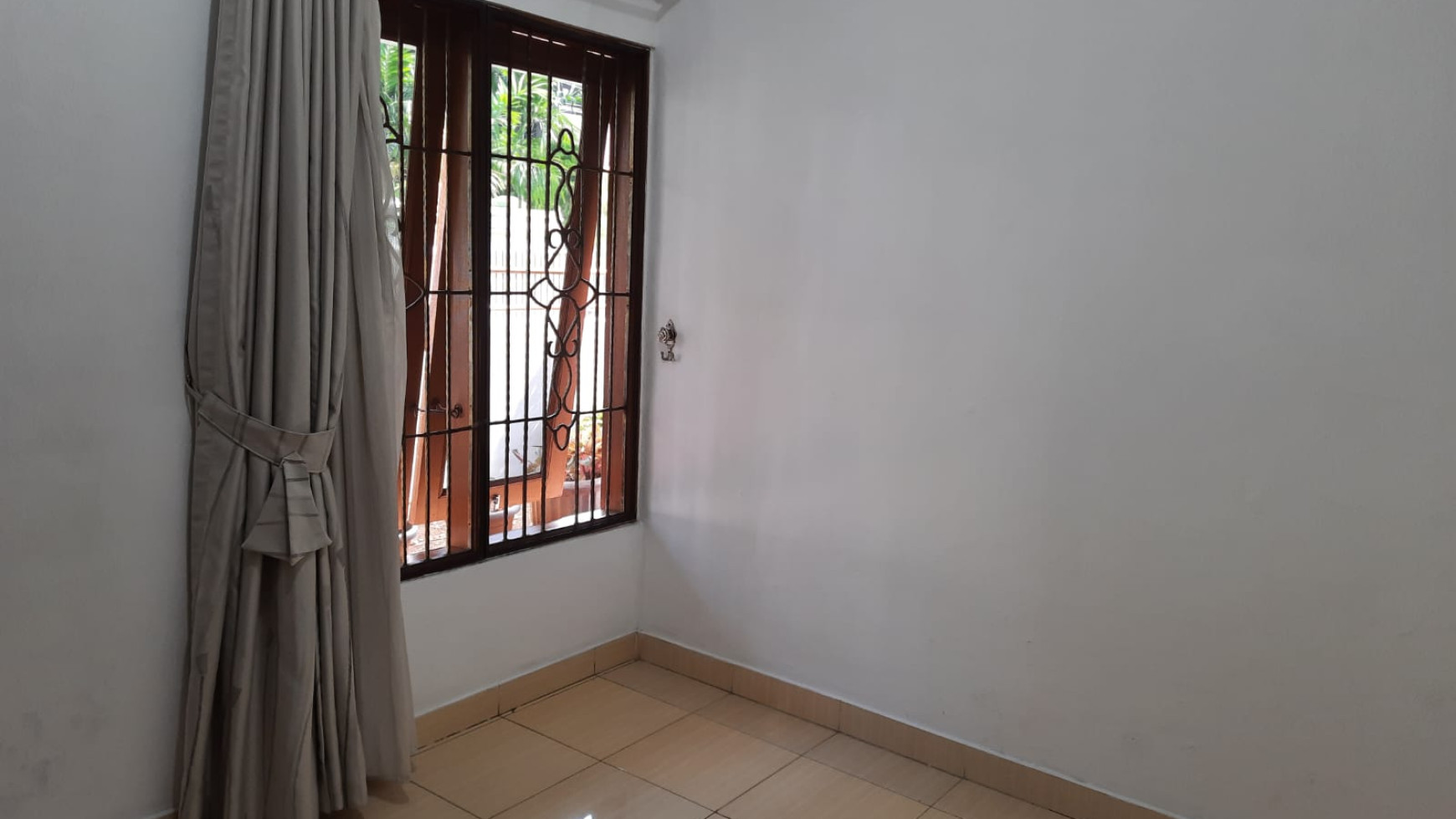 Dijual Cepat Rumah di Cipinang Elok