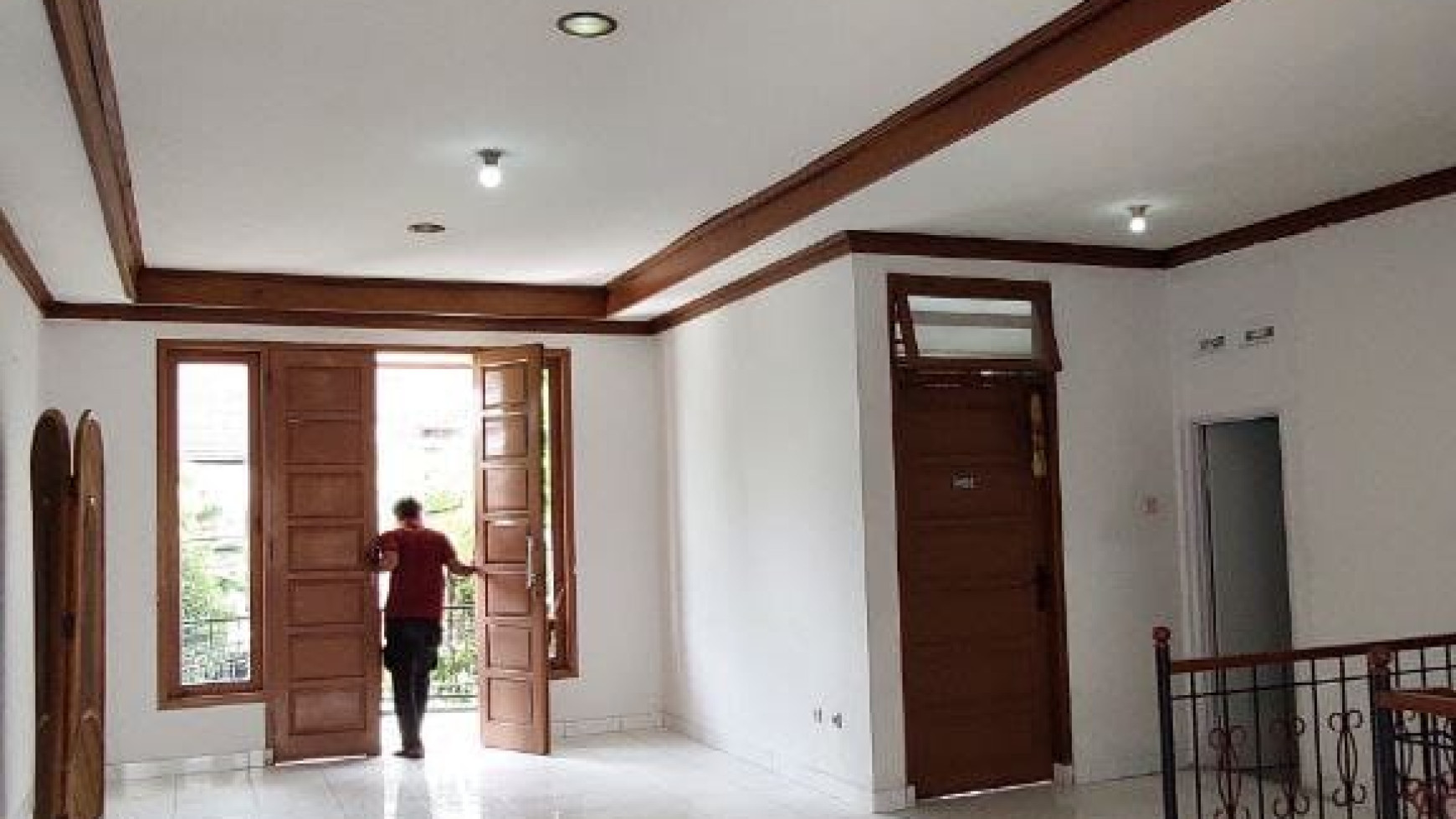 Rumah Lux Siap Huni di Komplek Batununggal, Bandung