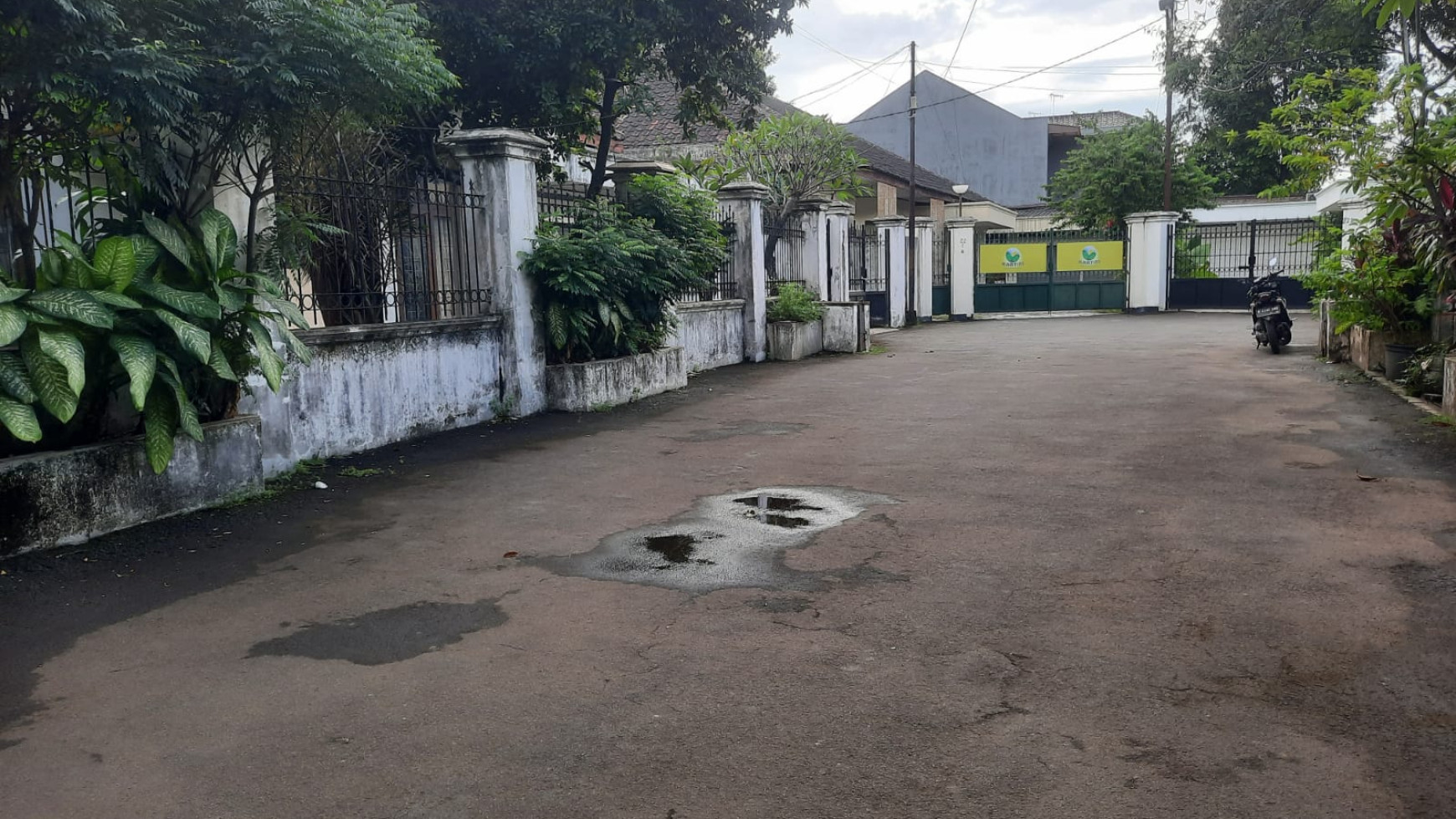 Tanah dan Bangunan di Cilandak KKO, Cilandak, Pasar MInggu - Jakarta Selatan 