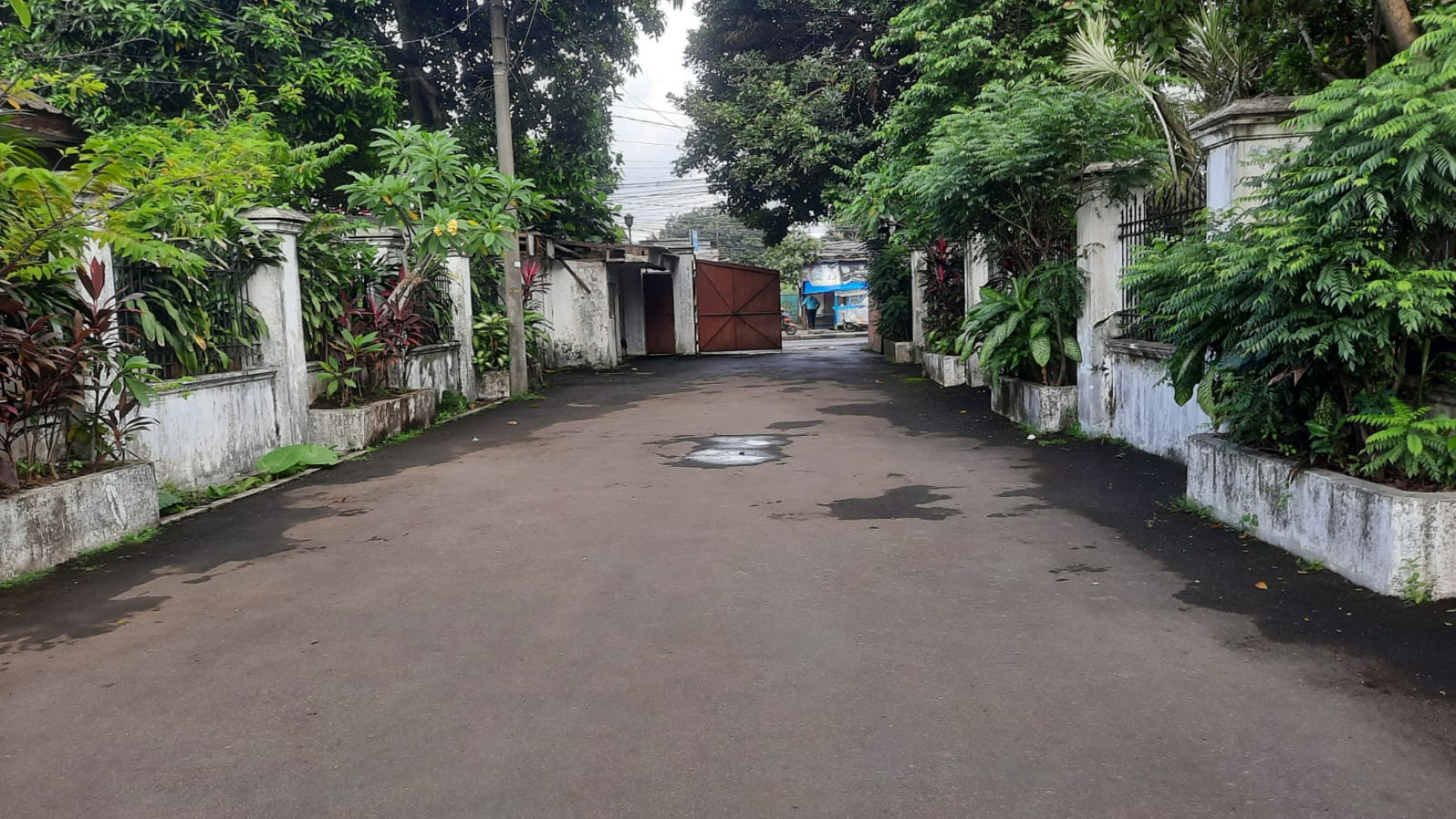 Tanah dan Bangunan di Cilandak KKO, Cilandak, Pasar MInggu - Jakarta Selatan 