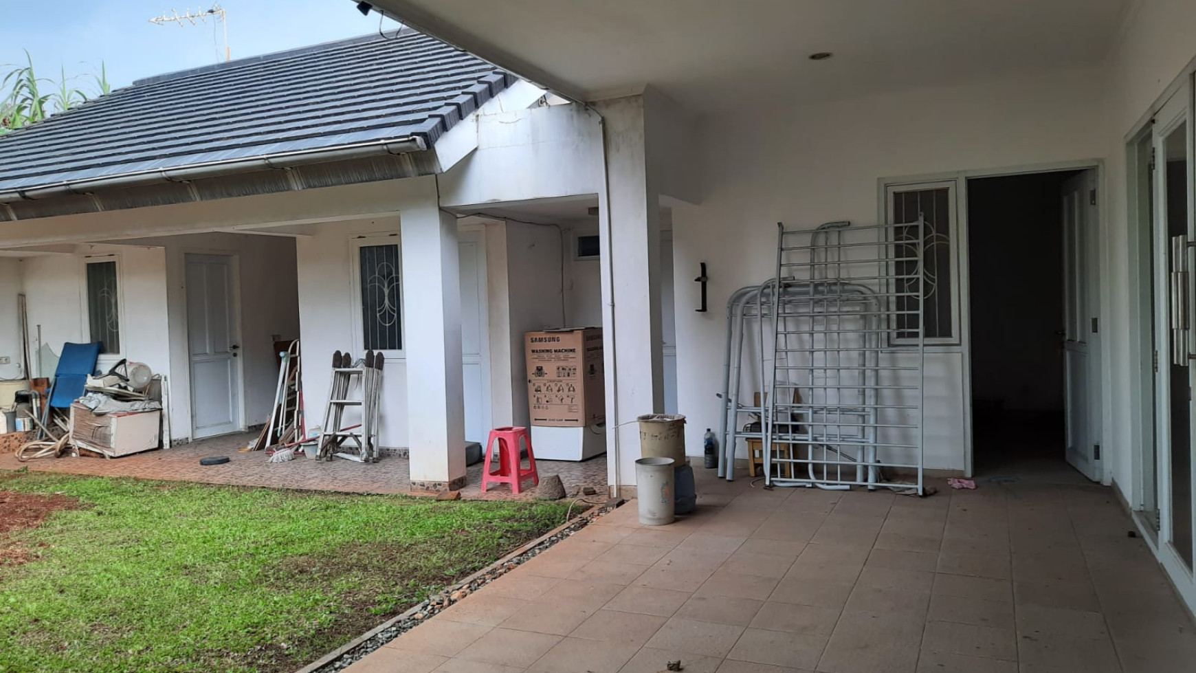 Rumah Siap Huni, Strategis dan Parkir Luas @Pondok Pucung, Pondok Aren