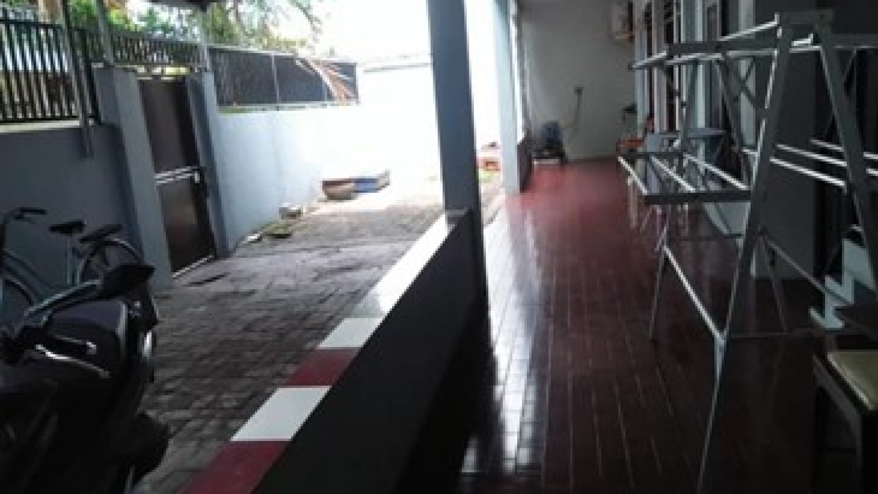 Dijual Rumah Kos-Kos an di Dukuh Kupang Surabaya 