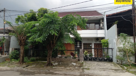 Dijual Rumah 2 lantai di Ngagel Madya Utara Surabaya