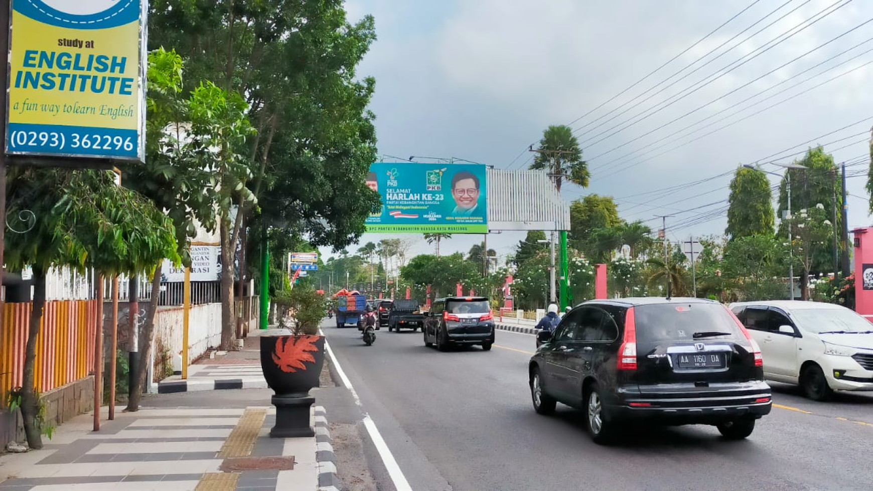 TANAH + BANGUNAN RUMAH DI MAGELANG UTARA