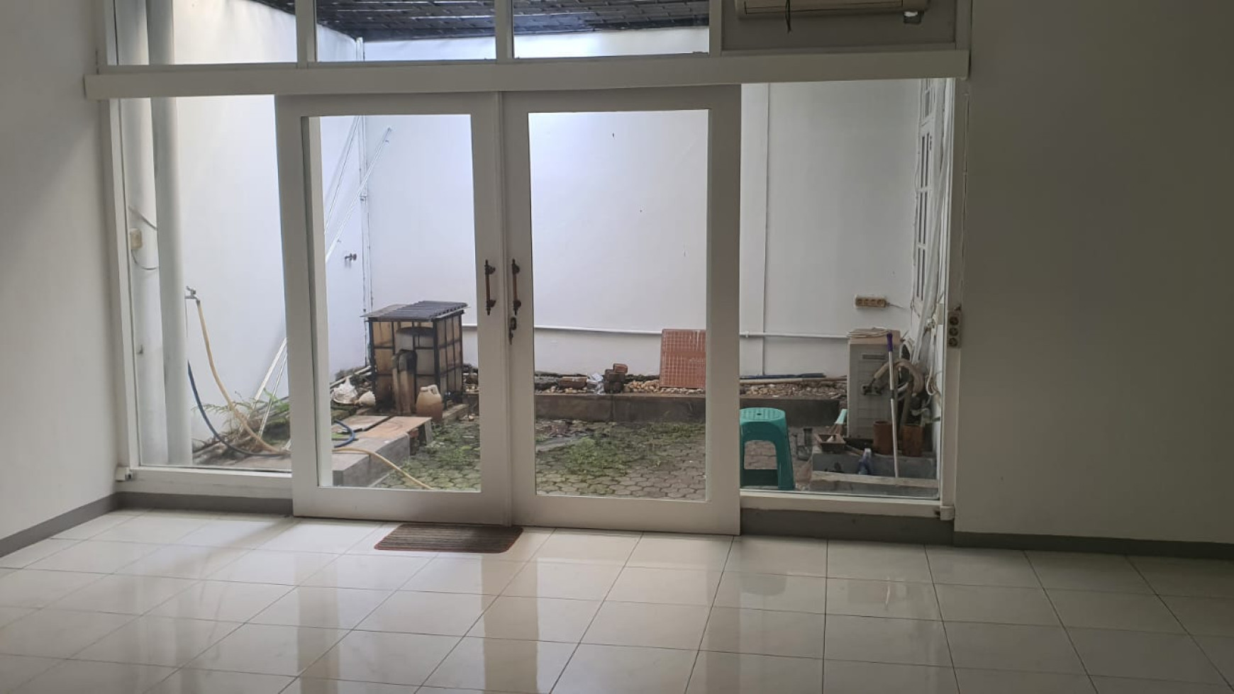 RUMAH SIAP HUNI DI PONDOK INDAH