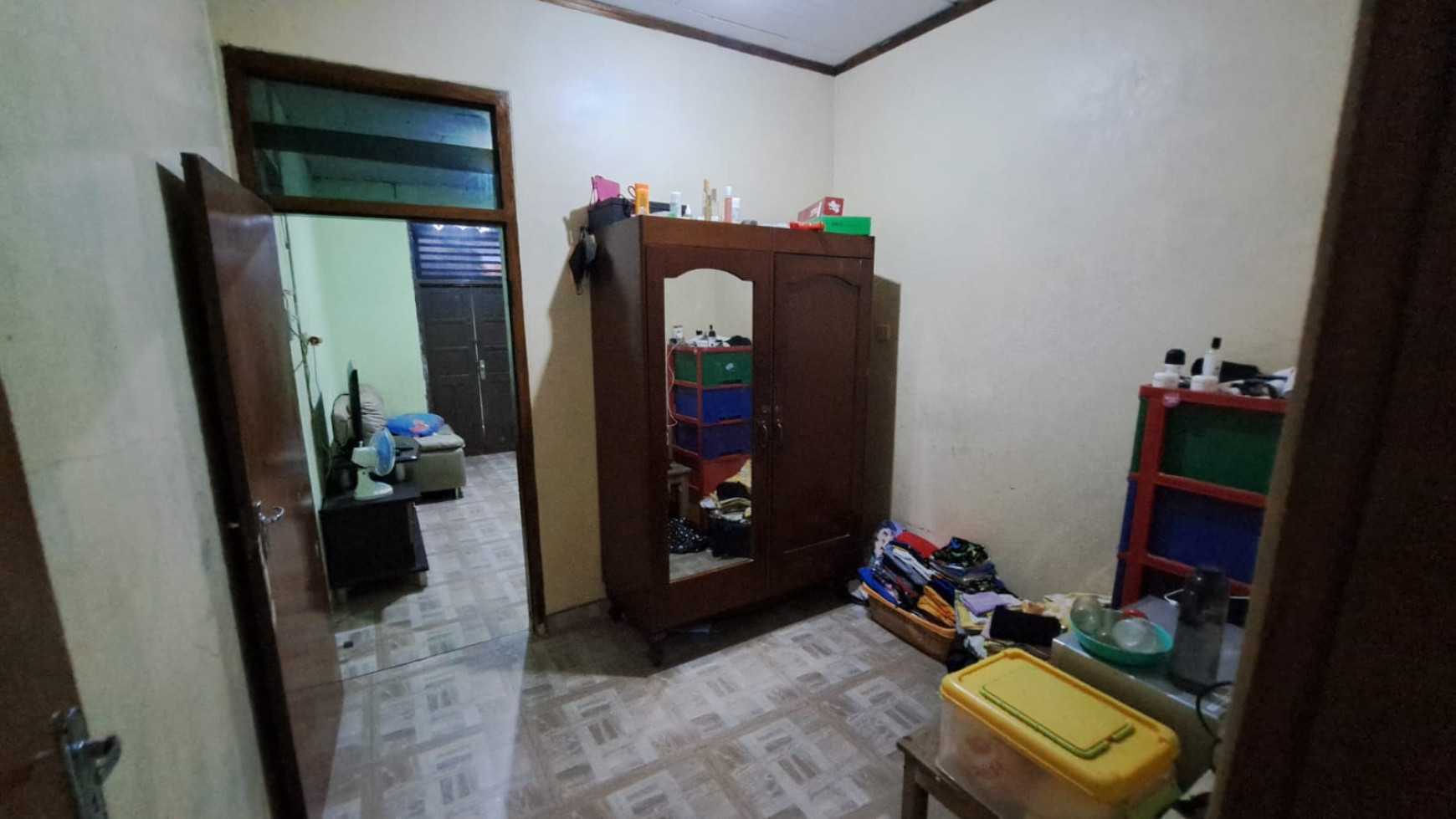 RUMAH + KOST DI GANDEKAN 2 LANTAI 6 KAMAR