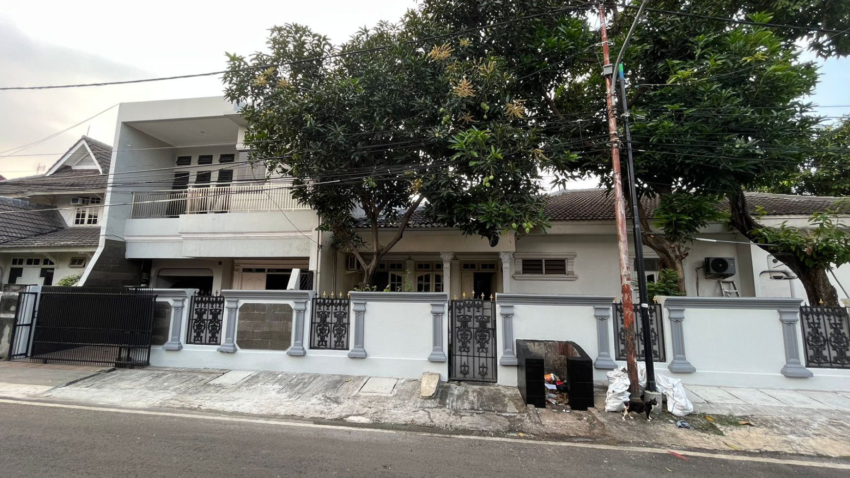 Dijual Rumah Hook di Cempaka Putih