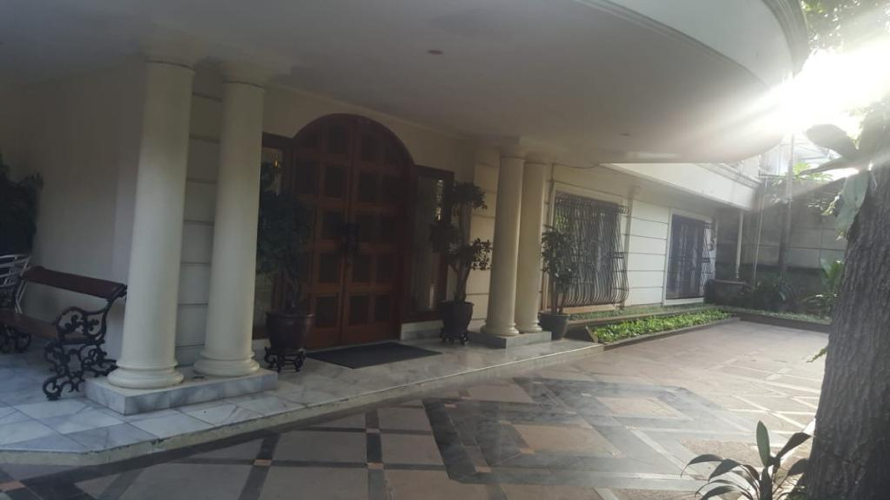 Rumah mewah di Menteng