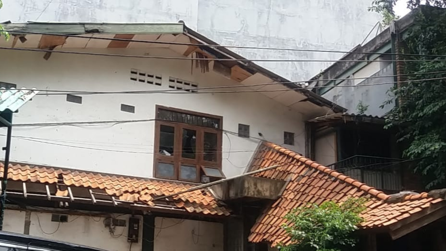 Bangunan Ex Resto di Kebayoran Baru, Jakarta Selatan 