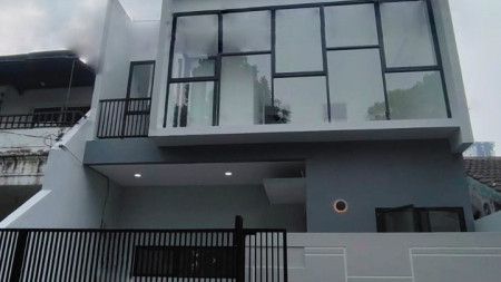Rumah Baru di Nusa Loka BSD CITY, dengan solar water heater