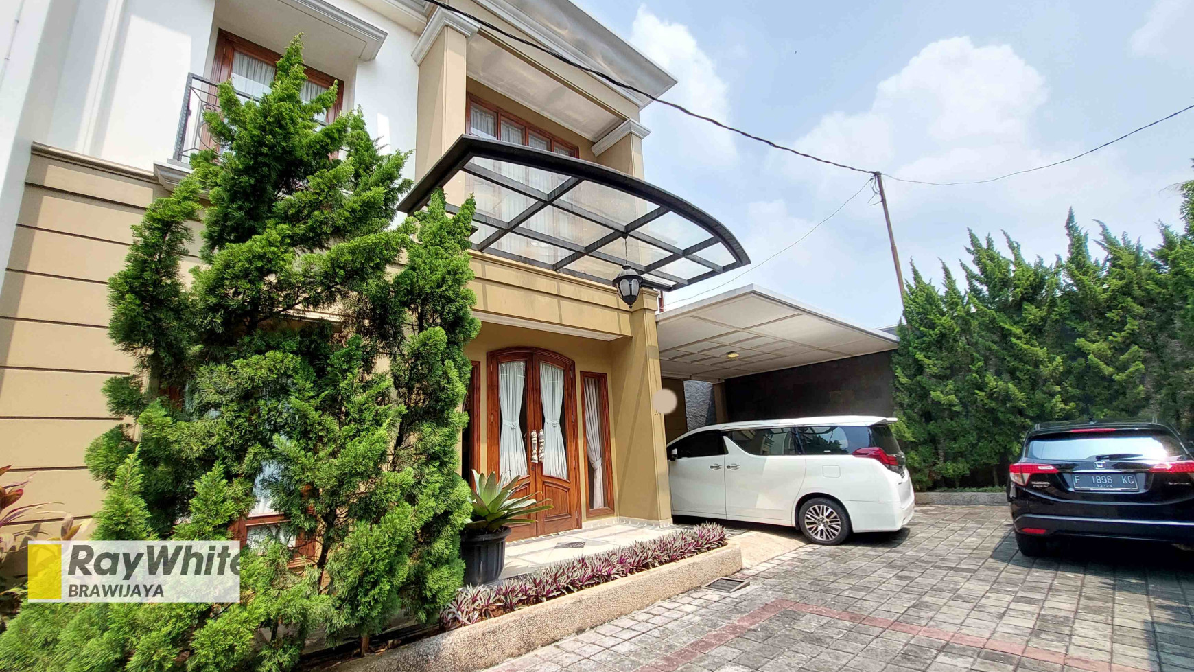 TOWNHOUSE DI KEBAGUSAN, JAKSEL, DALAM CLUSTER, SIAP HUNI, FURNISHED