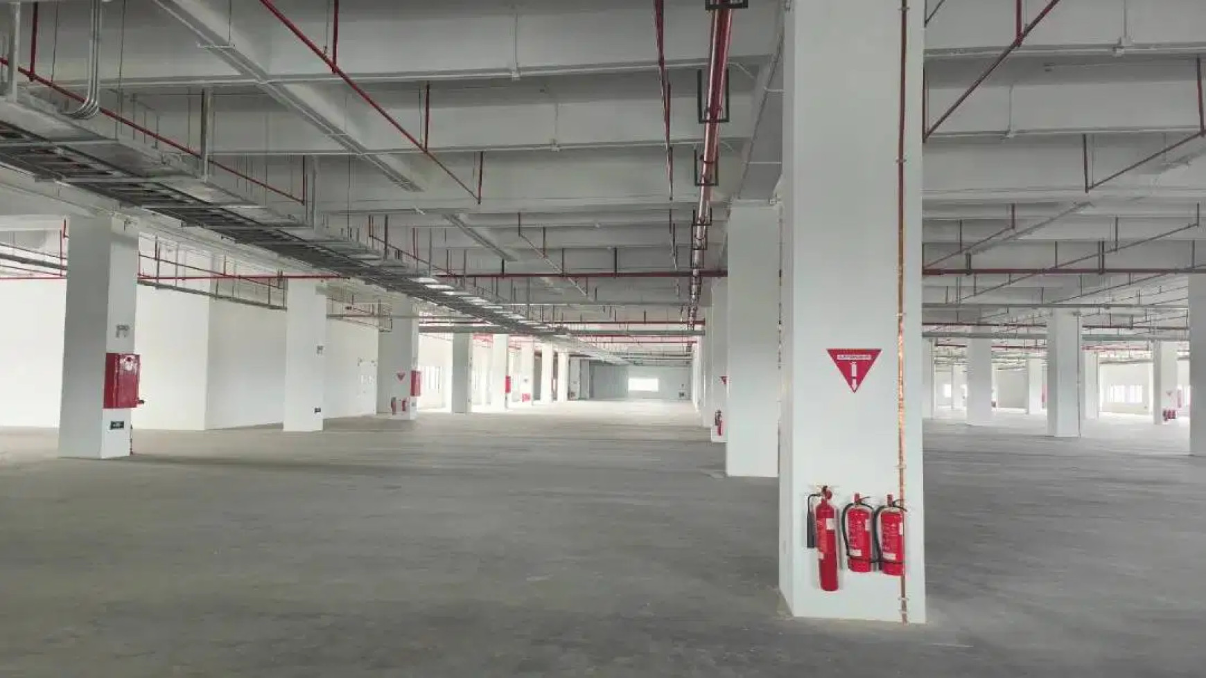 Gedung Kantor / Pabrik Brand New 30.000m2 - 4 Lantai + 1 Basement #OK