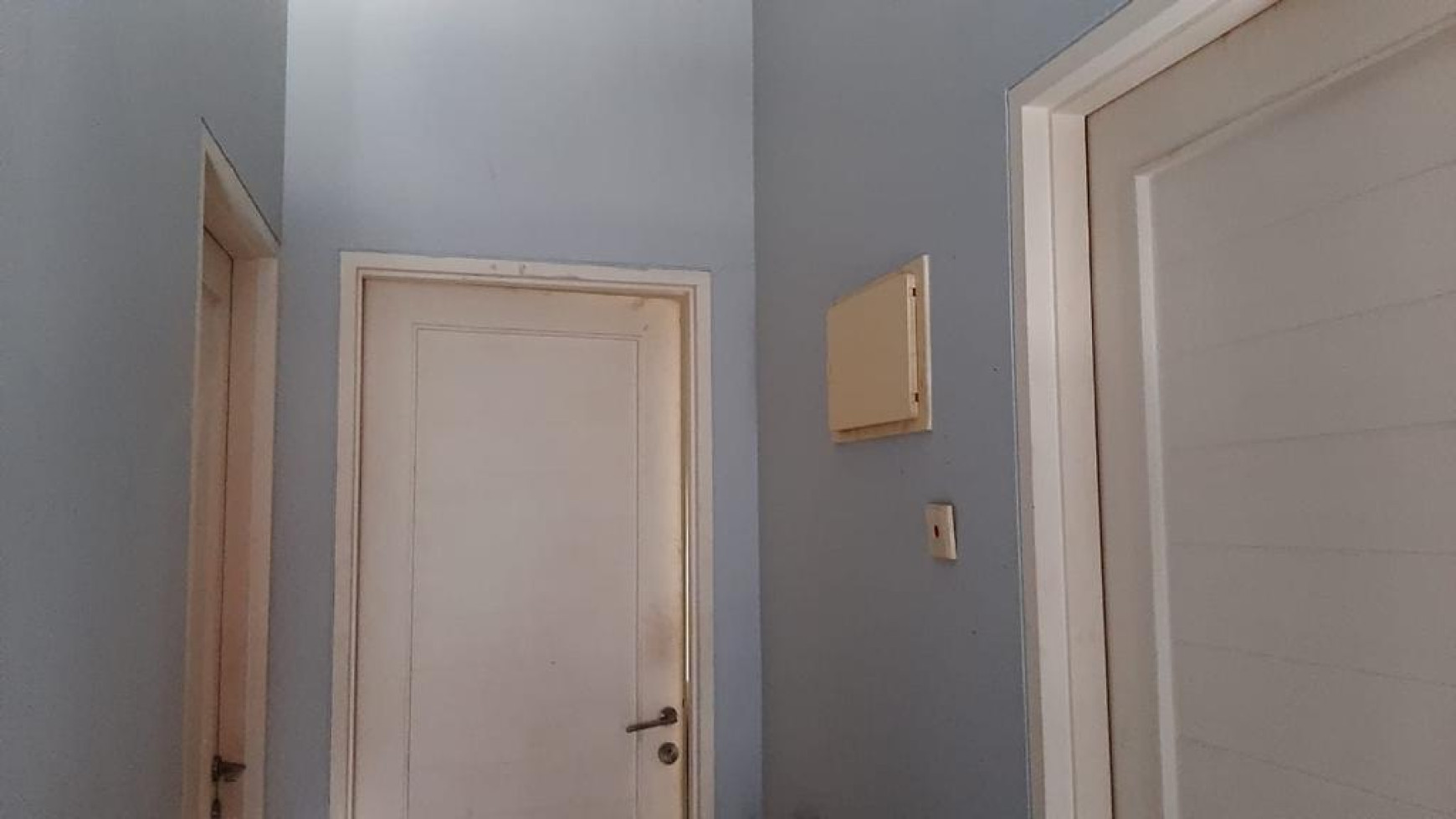 Best Offer. Rumah Modern Minimalis Residence One, Serpong.