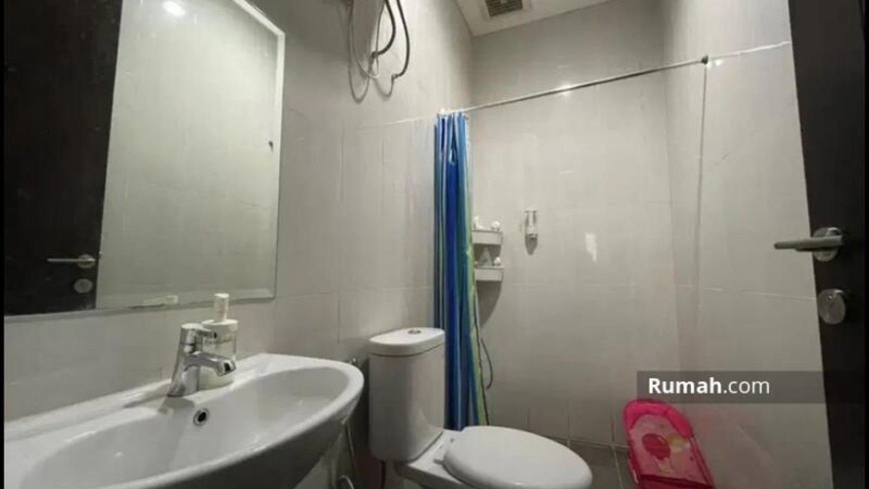 Flash Sale. Rumah 3 Lantai Cluster Whelford Greenwich Park, BSD.