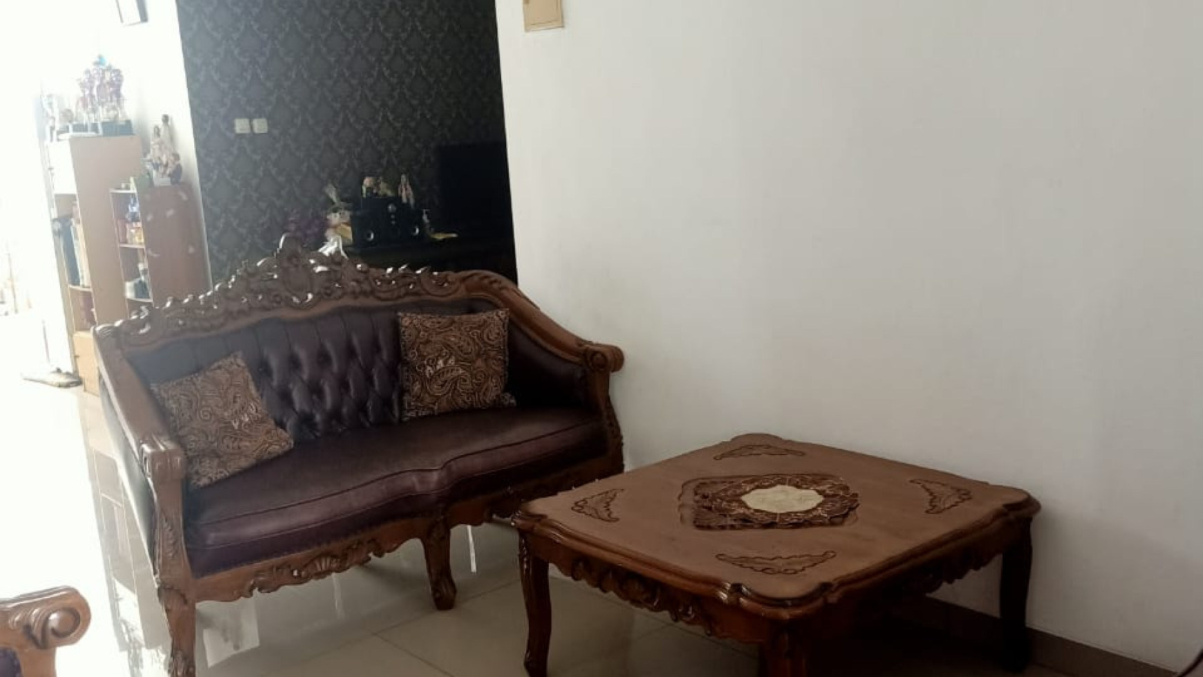 RUMAH FULL FURNISHED DI LOKASI STRATEGIS CLUSTER TROPIKANA JABABEKA