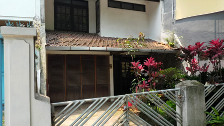 Rumah Minimalis Terawat di Tengah Kota Bandung