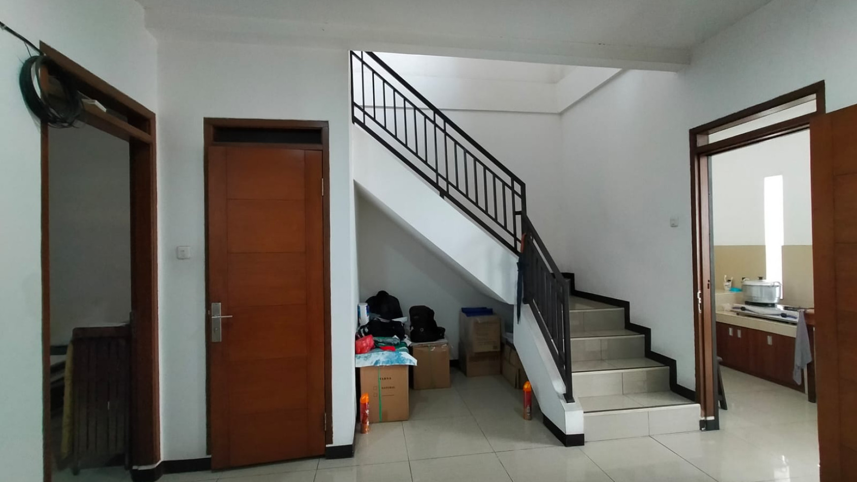 Rumah Asri dan Terawat di Komplek Setra Duta, Bandung