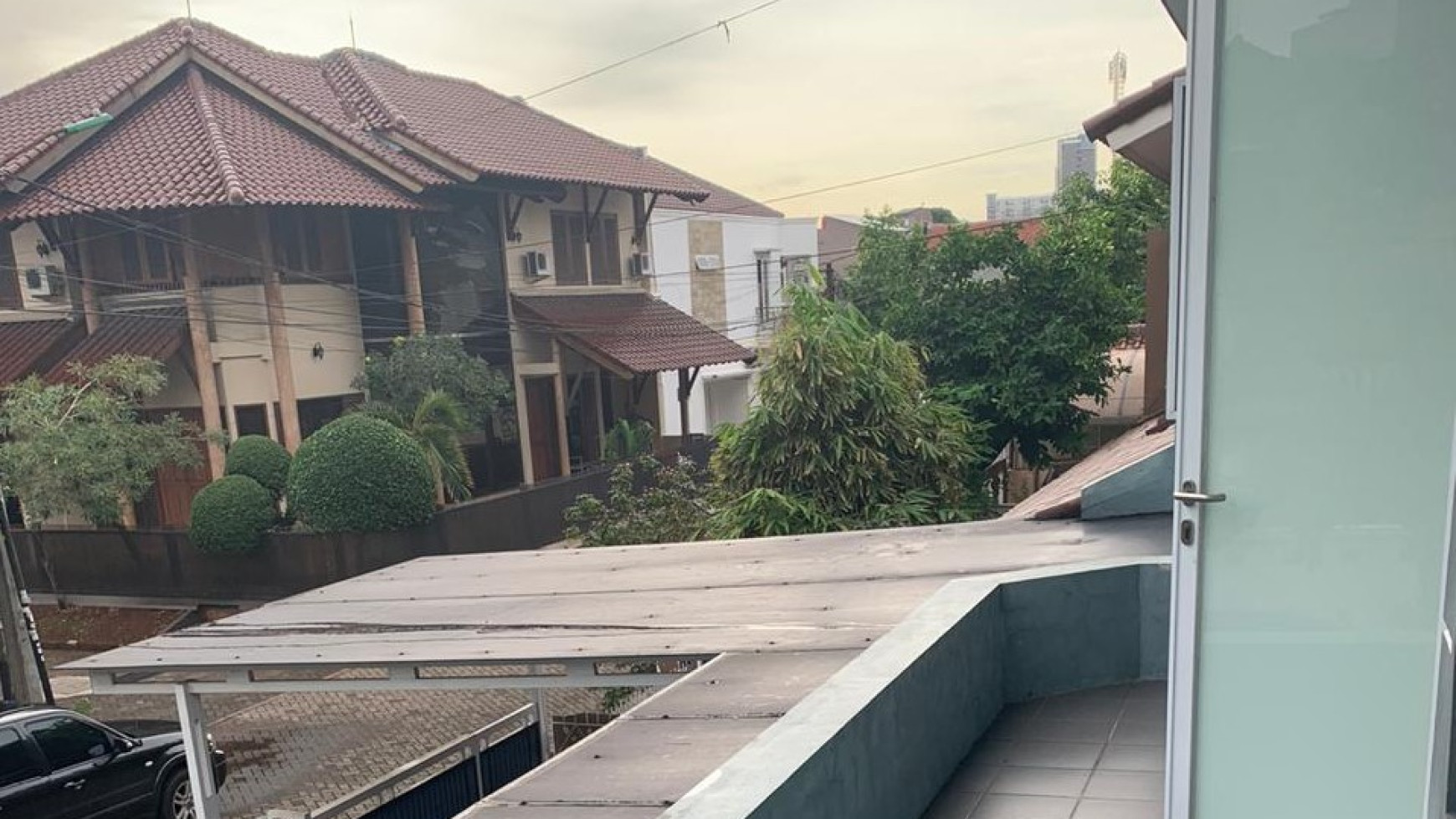 Dijual Murah Rumah 2 Lantai Siap Pakai Di Perumahan Kebon Jeruk Indah