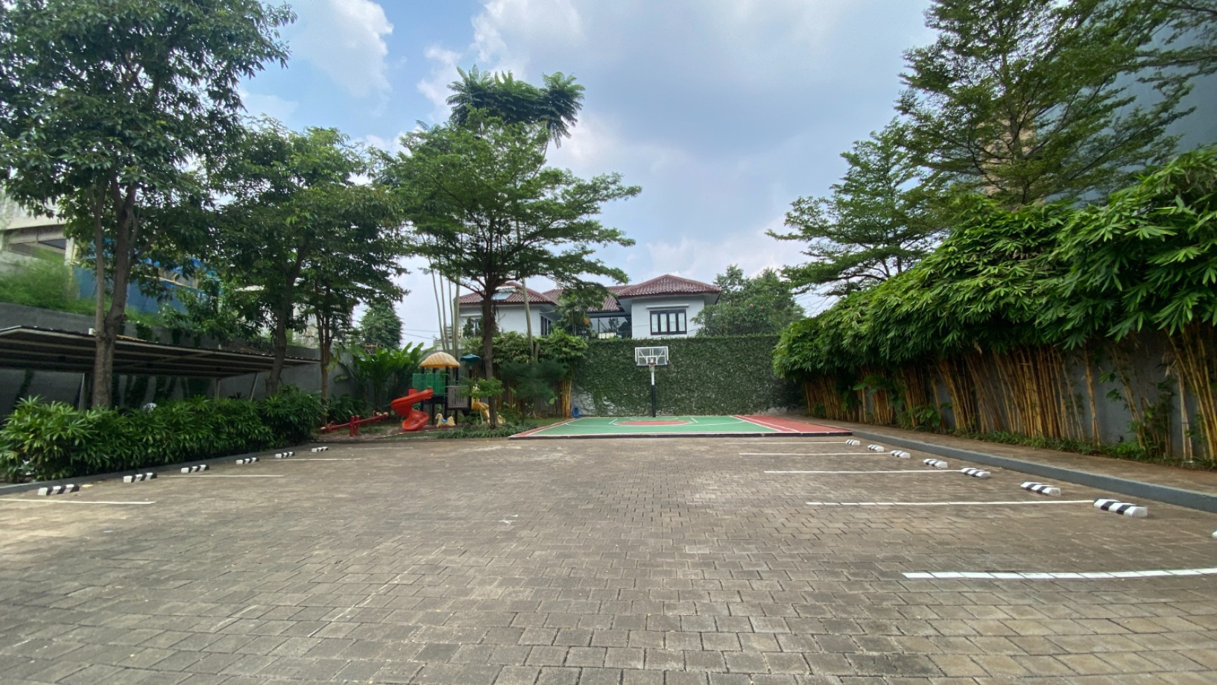 Dijual TownHouse mewah di Bangka