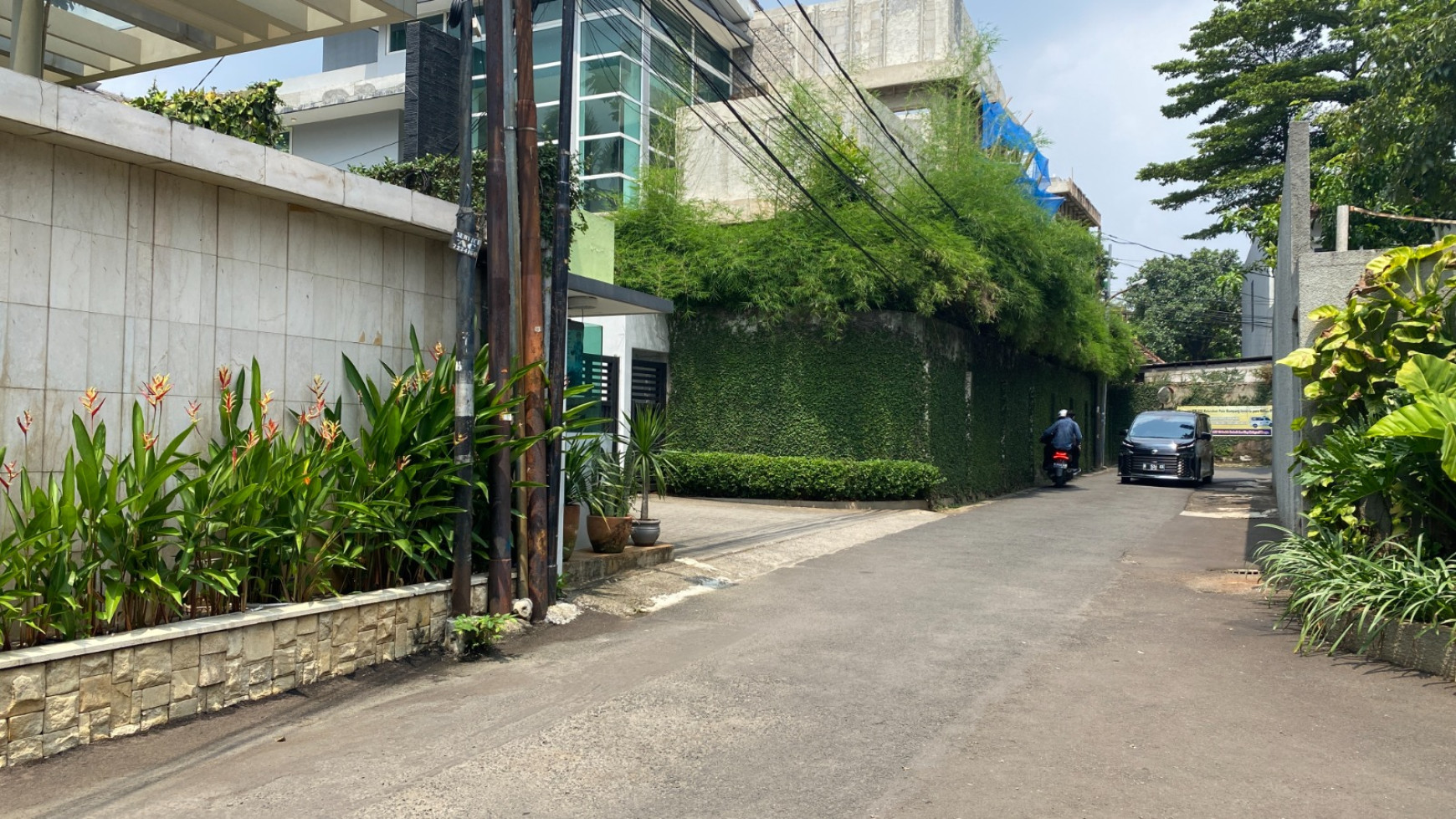 TOWN HOUSE BANGKA KEMANG JAKARTA SELATAN Harga  5.5 M