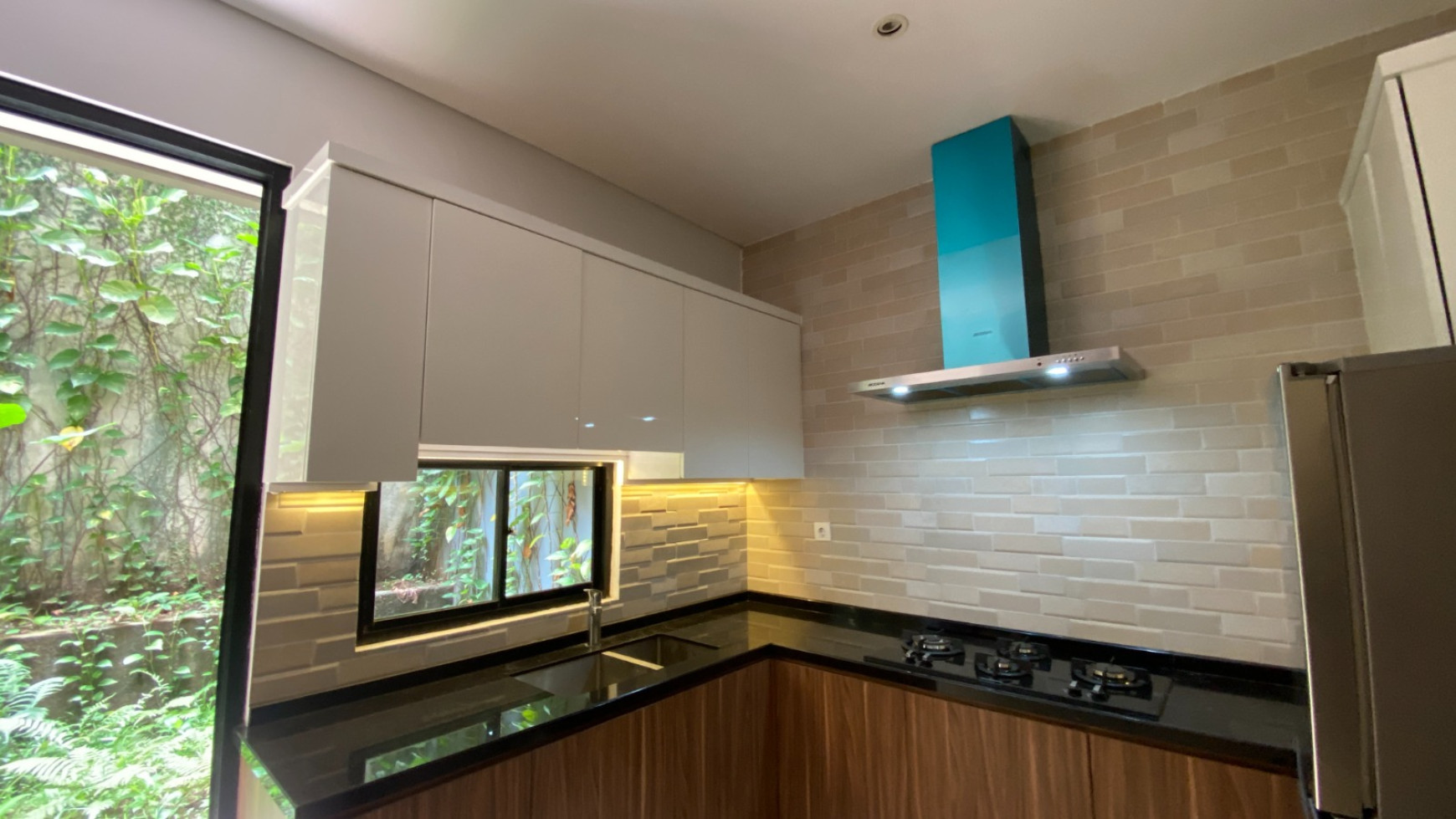 TOWN HOUSE BANGKA KEMANG JAKARTA SELATAN Harga  5.5 M