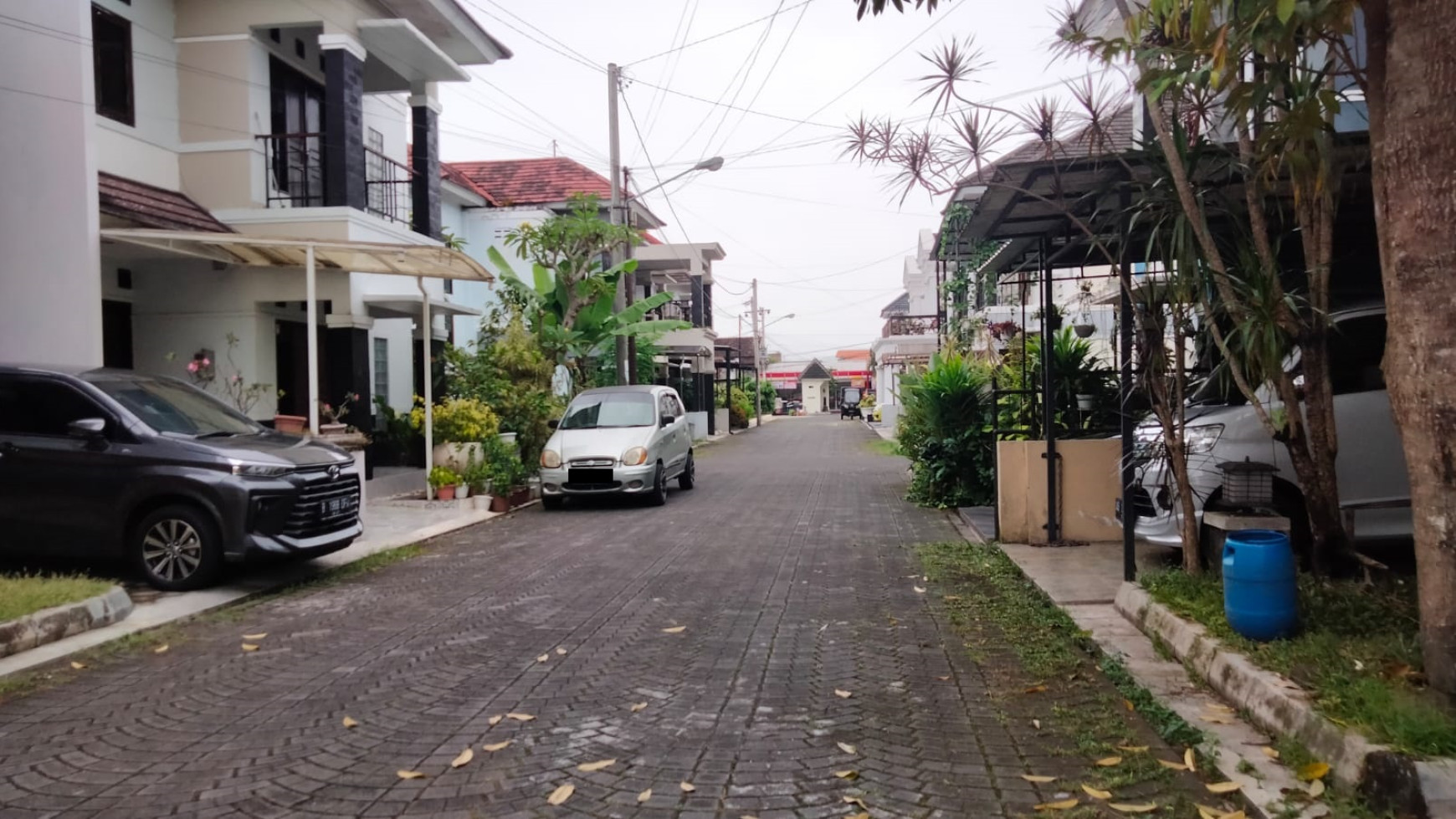 Rumah 2 Lantai Di Perumahan Belakang Ambarukmo Plaza Yogyakarta