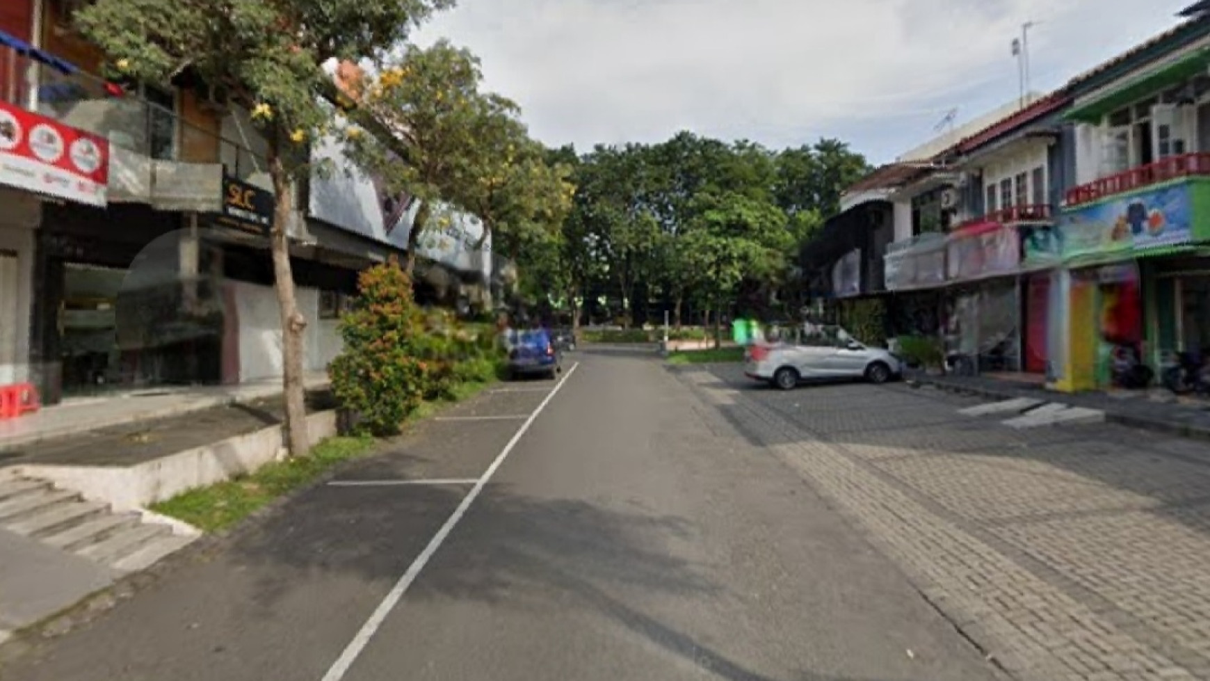 Dijual Ruko GWalk Citraland Surabaya Nol Jalan Raya Komersial area - Parkiran Mobil LUAS- TerMURAH