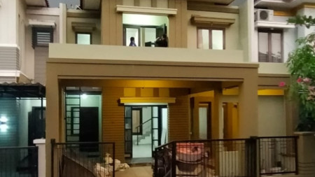 Dijual / Disewakan Rumah Central Park A Yani Residence STRATEGIS dekat POLDA Jatim , Raya A Yani Surabaya