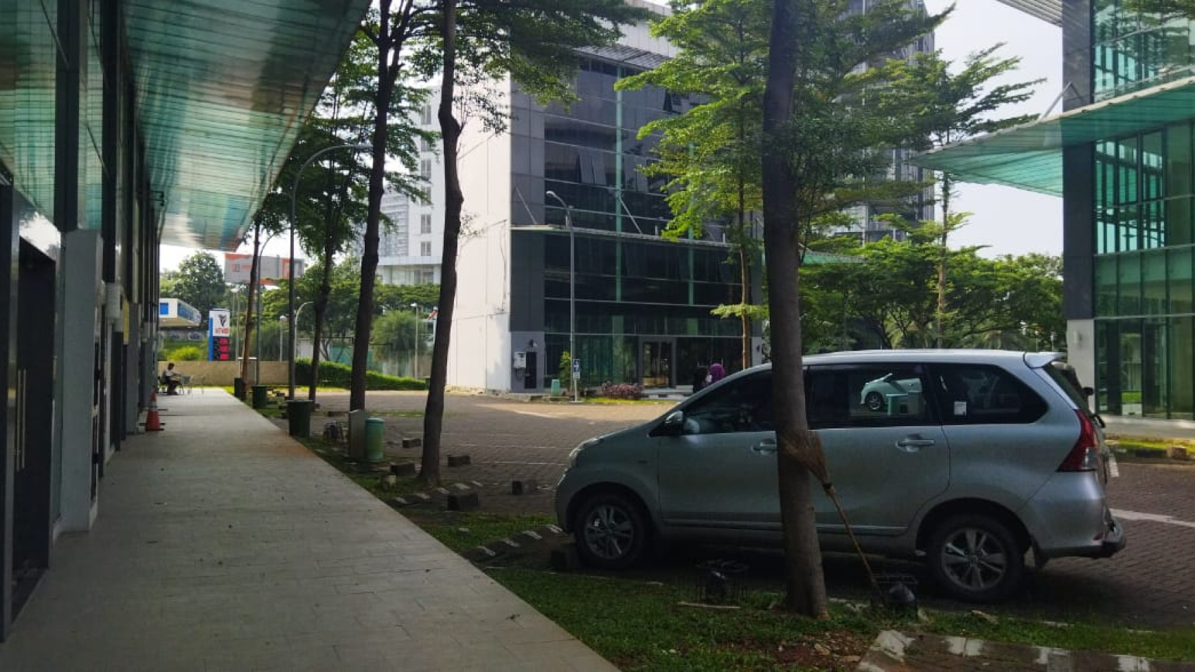 Ruko Mewah 3 Lantai dilokasi CBD Bintaro Row Jalan 42m #ALCH