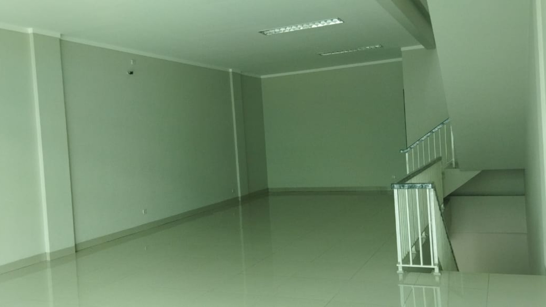 Ruko Mewah 3 Lantai dilokasi CBD Bintaro Row Jalan 42m #ALCH