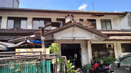 Dijual Cepat tanah dan bangunan (Ex Restoran) di Pejompongan Jakarta Pusat