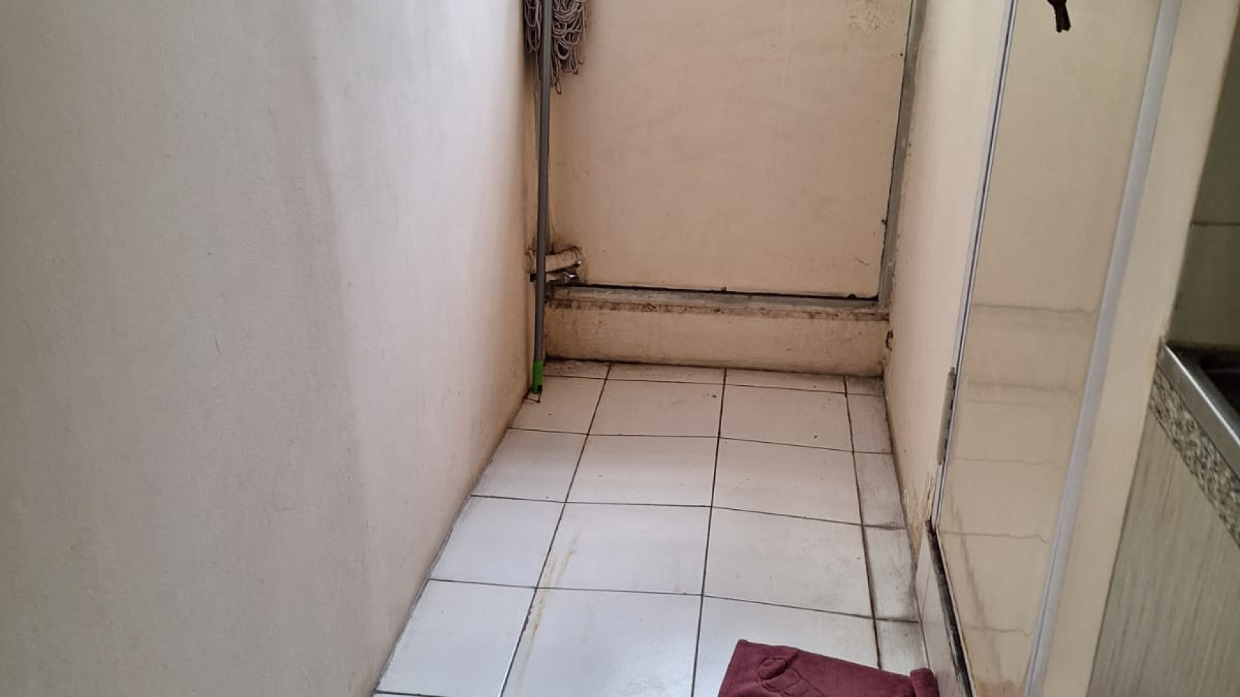 Apartemen Wisma Gading Permai ,semi Furnished ,Murah di Kelapa Gading 