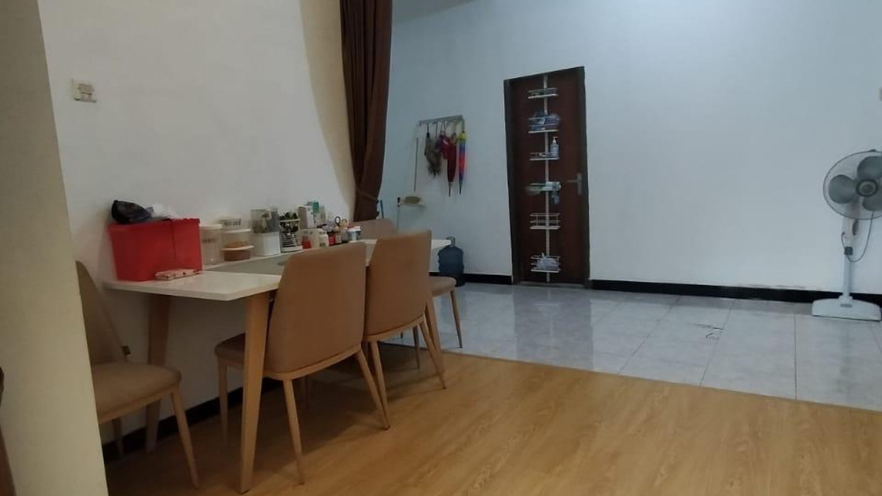 Dijual Rumah YKP Pandugo 1 Rungkut Surabaya Timur - SEMI Furnished Modern 2 Lantai - Siap Huni