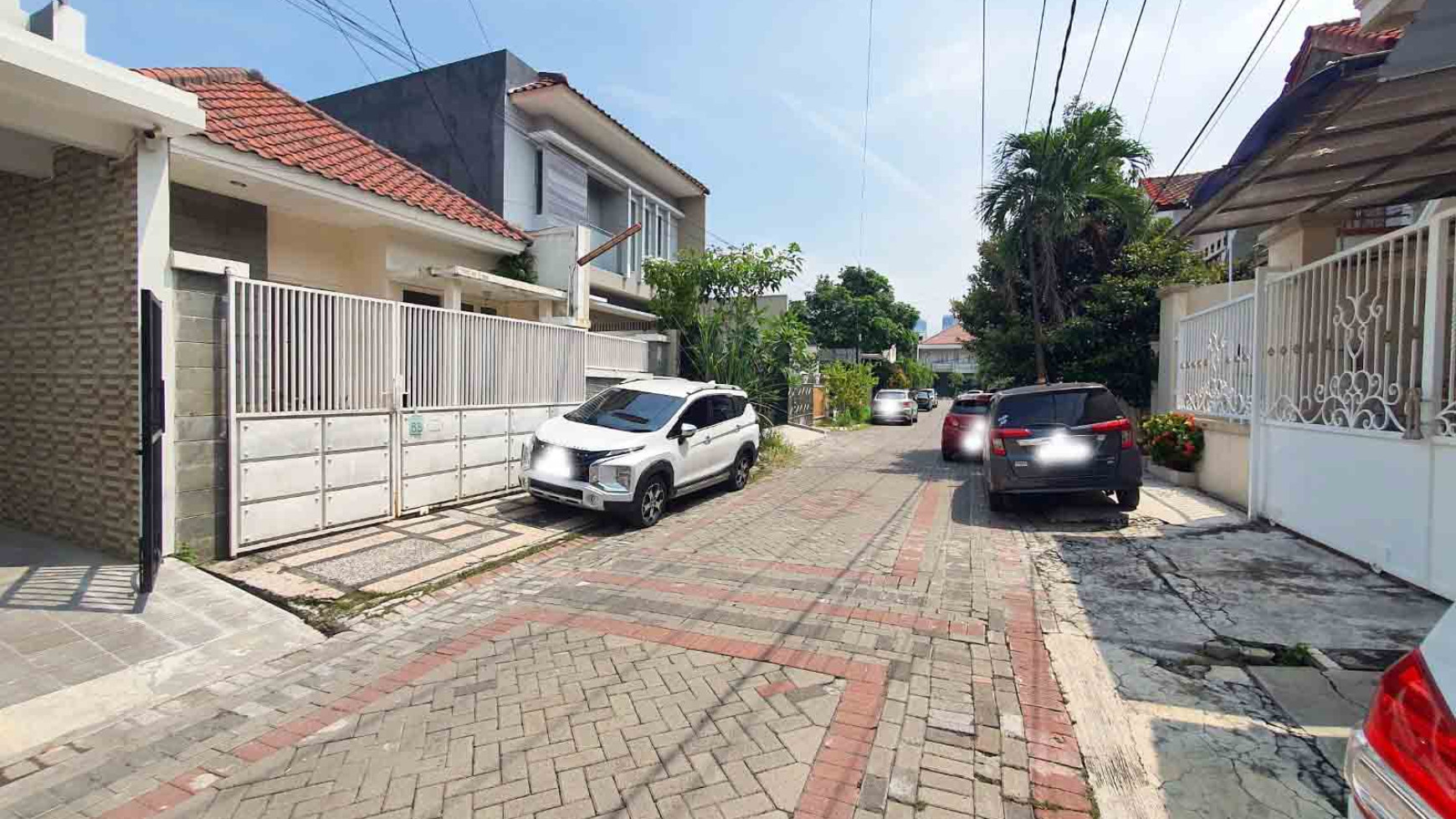 Rumah Baru Gress di Dharmahusada Mas dekat Pakuwon City Mall, Minimalis, Siap Huni