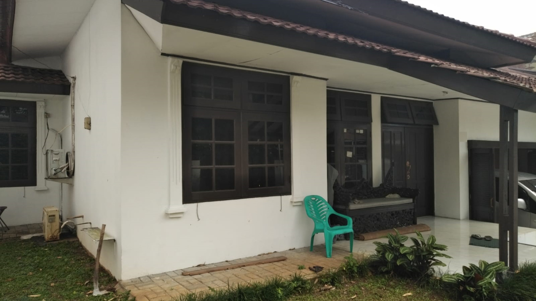 Rumah siap huni, bagus dalam Cluster di Cinere
